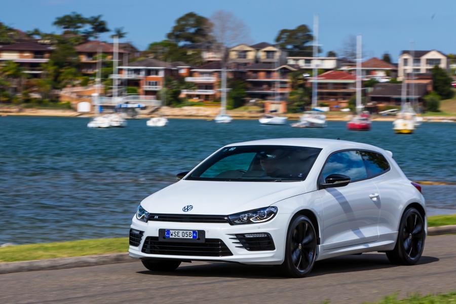  Volkswagen Scirocco R Wolfsburg Edition 2016 года  (AU) (фото 5 из 13)